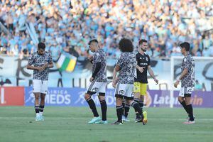 Johnny Herrera y el presente de Colo Colo: “La mente de profesor Quinteros debe estar diciendo ‘¿qué cresta hice mal para que me hicieran esto?’”