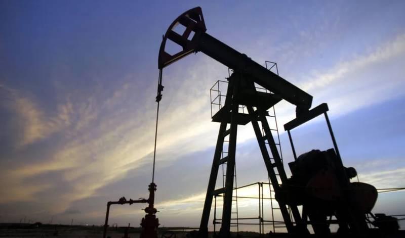Precio del petróleo cerro este viernes en un 2,9%.| Foto: Referencial