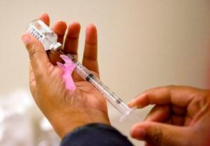 Salud espera tener disponibles más de 30 mil dosis de vacunas para distribuir la próxima semana