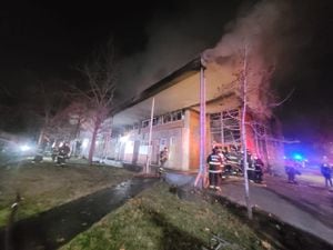 Incendio en Campus San Joaquín: UC informa que rector inspecciona el lugar