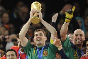 El mundo del futbol reacciona ante emergencia de Iker Casillas