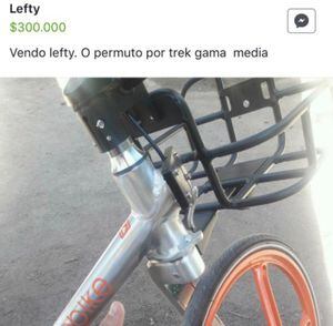 Las nuevas Mobike siguen sacando “canas verdes” a Lavín: guardaron una para evitar su robo e intentaron vender otra por Facebook
