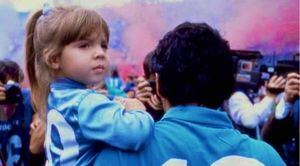 Dalma Maradona rompe en llanto tras homenaje que le hizo Edwin Cardona y los jugadores de Boca