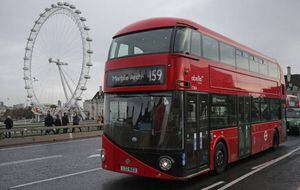 Café, el nuevo combustible que utilizan los emblemáticos autobuses de Londres