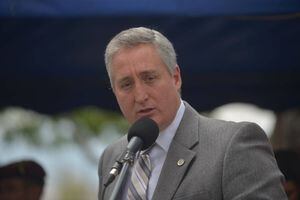 Ministro de Gobernación: “Los agentes de la PNC son de la PNC, no son de nadie más”