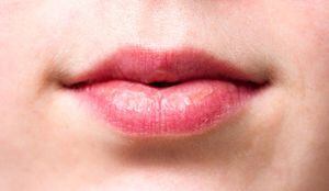 5 remedios caseros para aliviar labios partidos