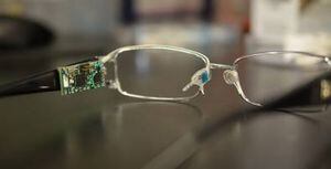 Pesquisa desenvolve óculos que mede nível de glicose, álcool e vitaminas através das lágrimas