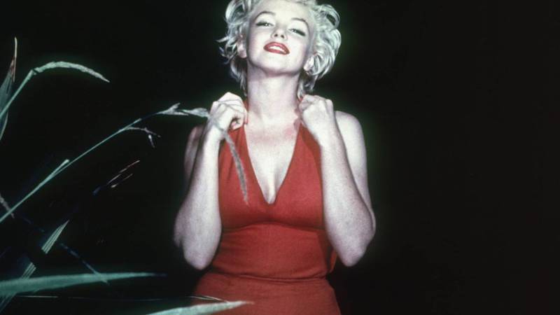Marilyn Monroe con vestido rojo