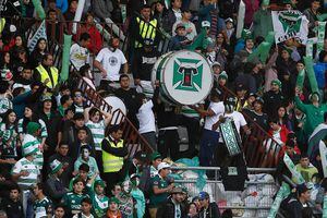 La consigna de lucha es clara en Temuco: "Queremos un estadio lleno de blanco y verde, no de cruzados”