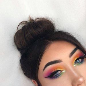 Aqui estão 3 tutoriais para você aprender, definitivamente, como fazer sombra colorida