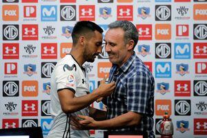 Marcelo Espina descartó a Brian Fernández y avisó que buscan refuerzos: "Colo Colo no tiene problemas económicos"