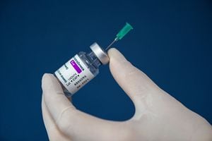 AstraZeneca se pronuncia sobre la suspensión de su vacuna en varios países