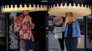 Burger King lanza coronas de cartón gigantes para mantener distancia de seguridad