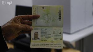 ¿Debo cambiar mi pasaporte actual por el pasaporte biométrico así no caduque?