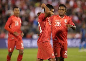 Estados Unidos sí supo hacerle partido a Perú y los frenó con un empate