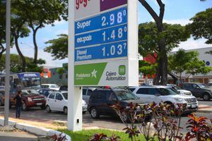 ¿Cuándo entra en vigencia el nuevo precio de la gasolinas extra y ecopaís?