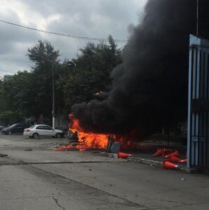 Policía se pronuncia sobre explosión de vehículo en Universidad de Guayaquil