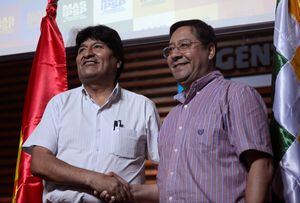 Bolivia: sondeos a boca de urna dan como nuevo presidente a Luis Arce, el candidato de Evo Morales