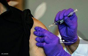 Salud publica normas por reacción adversa a la vacuna contra Covid-19