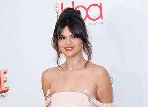 Selena Gomez lança novo clipe e anuncia seu primeiro álbum em espanhol