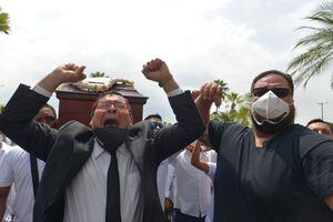 Carlos Luis Morales fue despedido en compañía de un amplio número de amigos y familiares