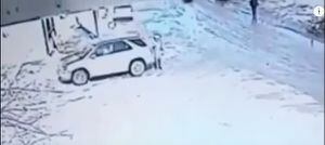 Video: Conductor arrolló a una anciana