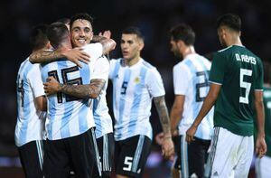 El interino Scaloni gana bonos con una renovada Argentina que venció a México