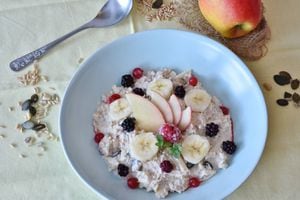 Desayuno con avena y manzana: Una opción saludable y deliciosa