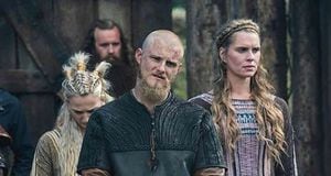 Bella actriz de Vikingos fue criticada por un detalle en su foto ¡Increíble!