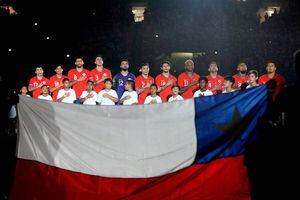 ¿Cuándo, quién transmite y a qué hora juega Chile ante México?
