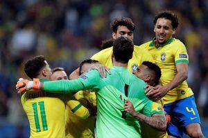 Brasil y Uruguay fueron multados en la Copa América