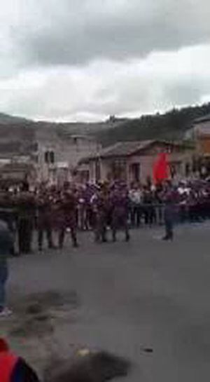 Paro nacional: Siete policías son retenidos por comunidad de Otavalo