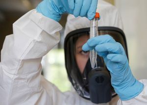 Rusia produce las primeras 15.500 dosis de su vacuna anti-COVID-19
