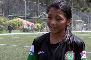Evelyn Burgos, la joven futbolista que entra en los Récords Guinness