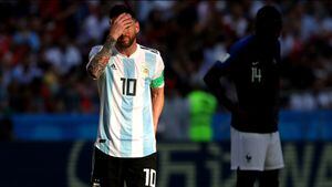 ¡Tarde oscura! Messi no apareció y Argentina se despidió del Mundial