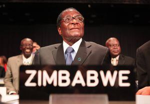 El presidente de Zimbabue, cada vez más solo en el poder