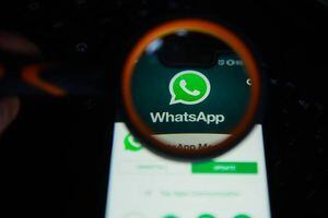 Experto advierte que estos datos de tus chats de WhatsApp pueden hallarse en Google