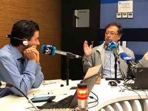Petro le reclamó a Néstor Morales por hablar de su metro y criticó su periodismo
