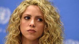 Shakira visita al médico que operó a Adele