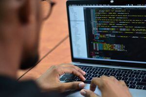 Esto dijo la Cancillería sobre falla que expuso datos de 550.000 extranjeros