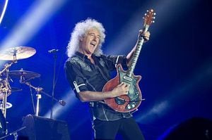 Queen: Brian May sufrió ataque al corazón que le dejó "muy cerca de la muerte"