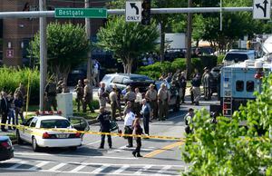 “No hay nada más aterrador que escuchar cómo le disparan a gente": el desgarrador relato en primera persona de un periodista en el tiroteo de Maryland