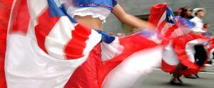 Acosan mujer en Chicago por vestir bandera de Puerto Rico