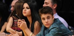 Afirmam que Justin Bieber e Selena Gomez estão mantendo contato por razão especial