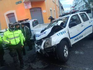 Persecución ininterrumpida a delincuentes en Quito dejó a cinco policías con golpes