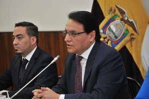 Asambleísta Fernando Villavicencio pide renuncia de Guadalupe Llori