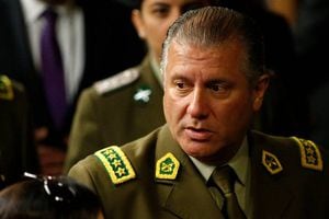 Gobierno pide procesar a ex general Bruno Villalobos como presunto autor del delito de torturas con resultado de muerte contra estudiante
