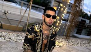 Anuel AA presume sus nuevas joyas lujosas; ¿cuánto invierte el ex de Karol G en bisutería?