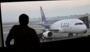 Latam extiende medidas preventivas hasta el 28 de abril: más vuelos serán cancelados y/o reprogramados
