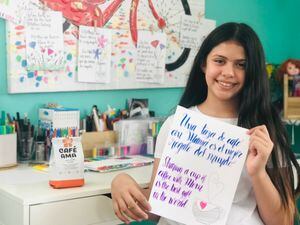 Emprendedora de 10 años honra a las madres en medio de emergencia